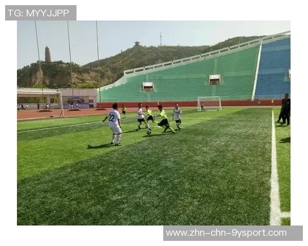 追梦少年在绿茵场上挥洒汗水与激情的足球之旅